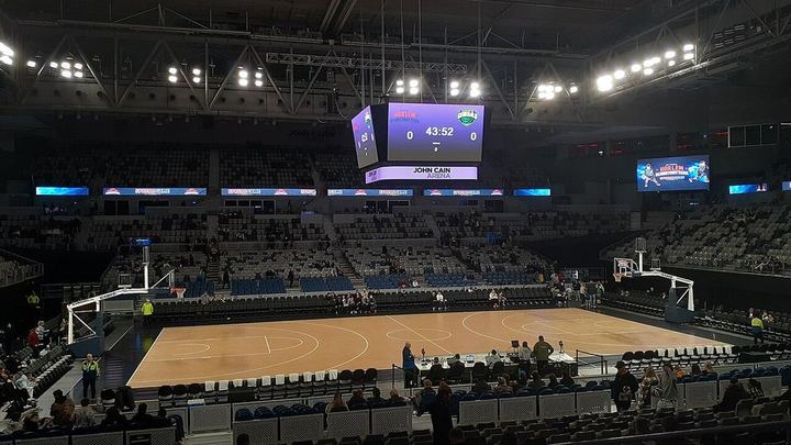 当足球变成战争：2026世界杯半决赛英阿大战全景解码（封面配图）